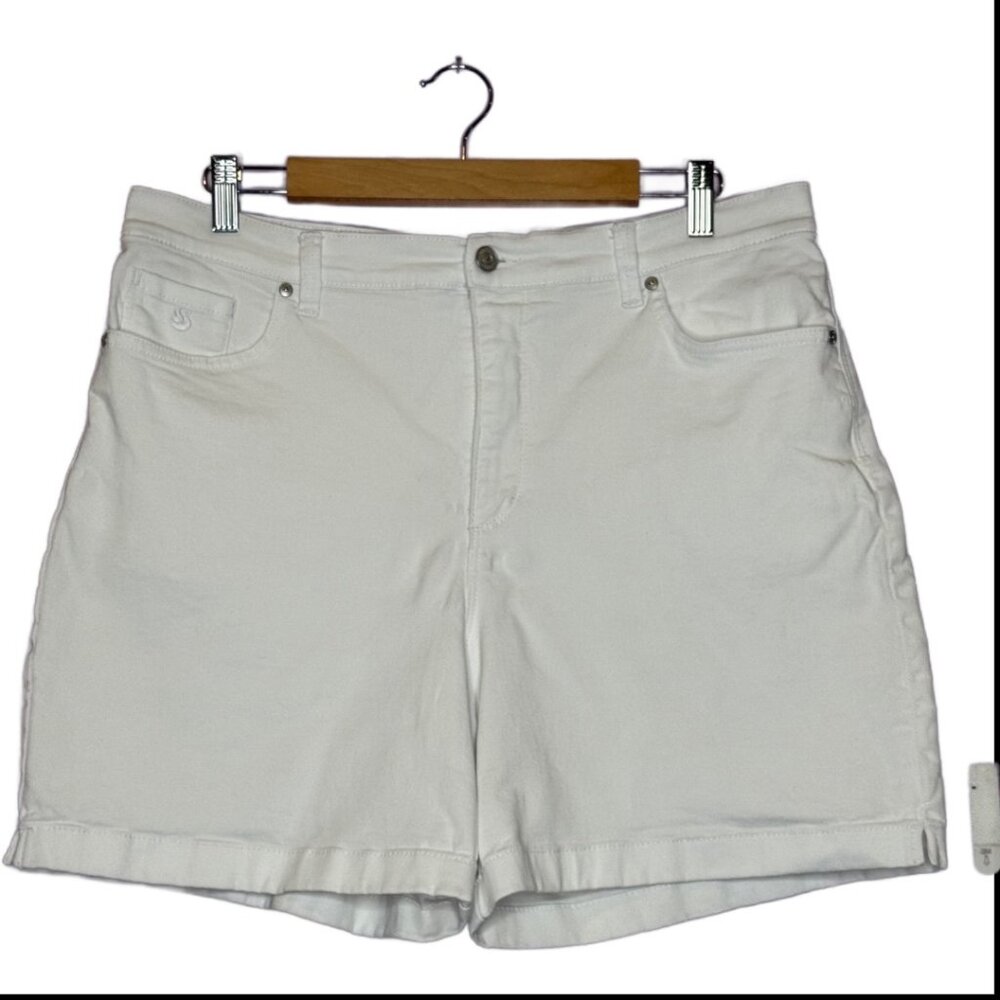 Gloria Vanderbilt All Around Slimming Effect Jean Shorts White Sz 14
